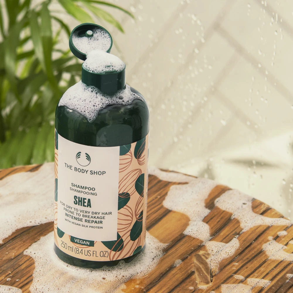 The Body Shop - Szampon Shea (250 ml) - obrazek 3
