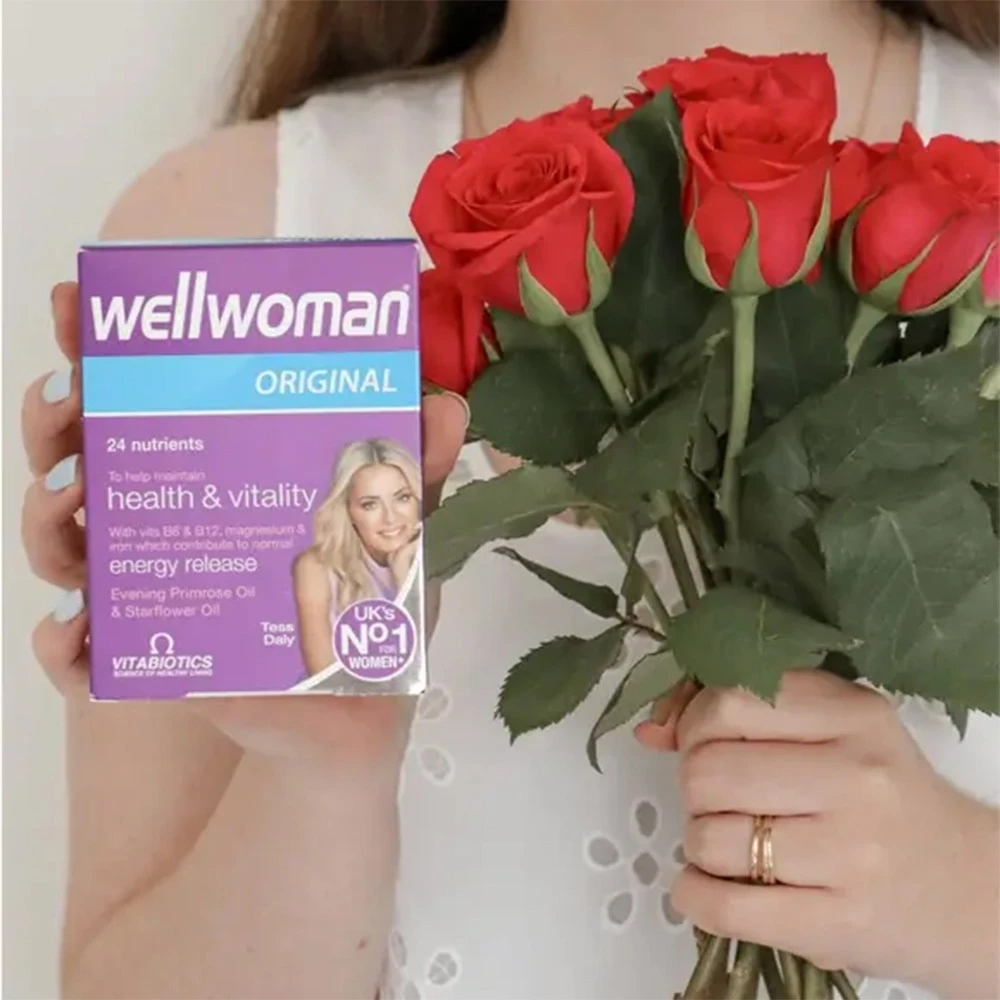 Vitabiotics - Wellwoman Original - Multivitamin dla kobiet (90 kapsułek) - obrazek 3