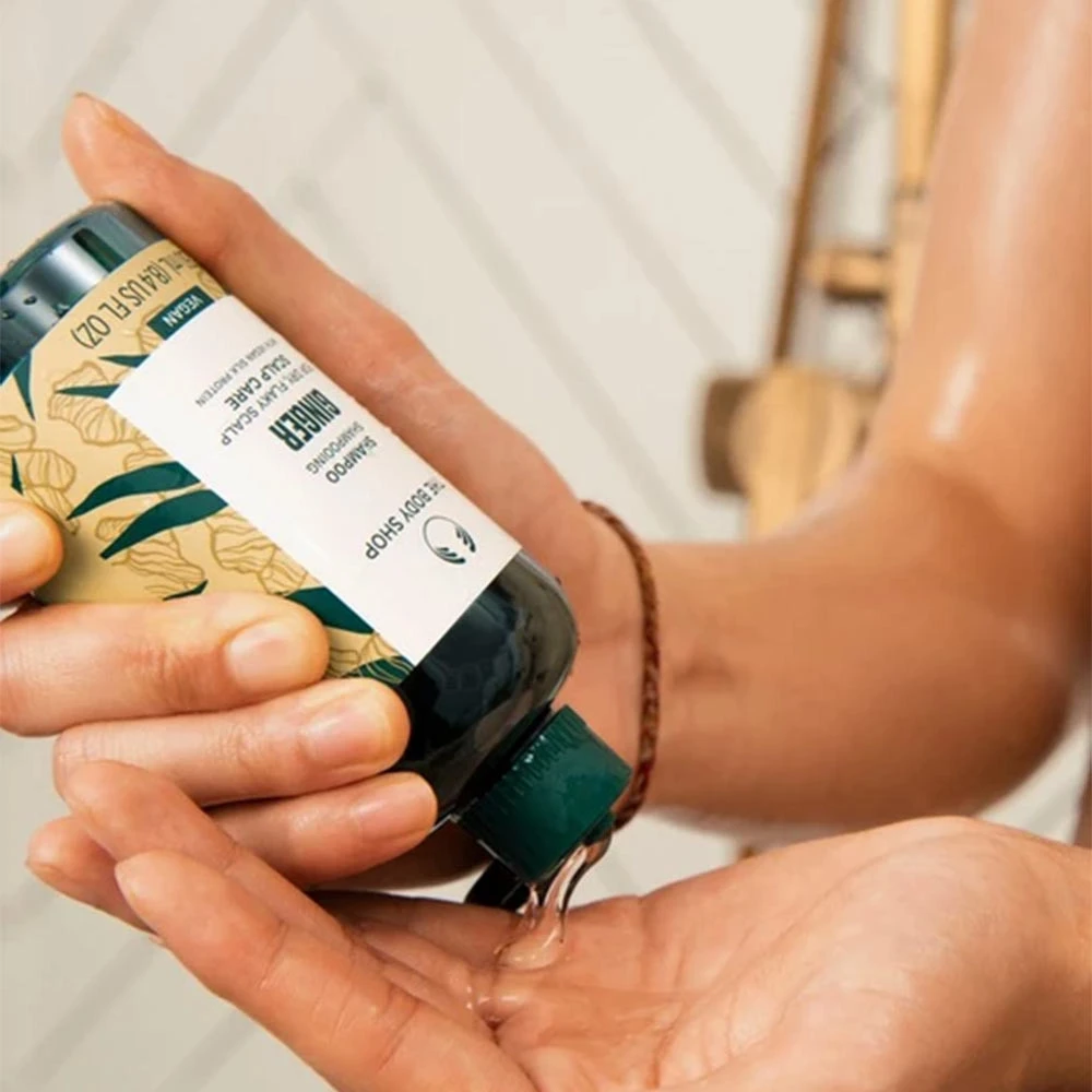 The Body Shop - Szampon do Pielęgnacji Skóry Głowy z Imbirem (250 ml) - obrazek 3